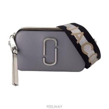 Marc Jacobs 26FW ��ũ�����߽� ũ�ν��� 2P6HCR009H01 068 grey26FW ��ũ�����߽� ũ�ν��� 2P6HCR009H01 068 grey