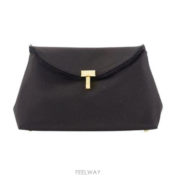 Toteme 26FW ���� Ŭ��ġ �Ŀ�ġ 261 WAL0085 FB0227 001 black26FW ���� Ŭ��ġ �Ŀ�ġ 261 WAL0085 FB0227 001 black