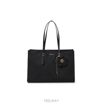 Michael Kors 26FW ����Ŭ �ھ ��Ʈ�� 30T6A6ZT9C 001 BLACK26FW ����Ŭ �ھ ��Ʈ�� 30T6A6ZT9C 001 BLACK