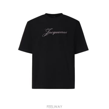 Jacquemus 26FW ��ũ���� �ΰ� ����Ʈ ��� Ƽ���� TSM00639AJ00289 990 BLACK26FW ��ũ���� �ΰ� ����Ʈ ��� Ƽ���� TSM00639AJ00289 