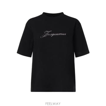 Jacquemus 26FW ��ũ���� ��ũ���� Ƽ���� TSW00596AJ00289 990 BLACK26FW ��ũ���� ��ũ���� Ƽ���� TSW00596AJ00289 990 BLAC