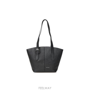 COCCINELLE 26FW ��ġ�ڸ� ����� E1VGF110201 001 BLACK26FW ��ġ�ڸ� ����� E1VGF110201 001 BLACK