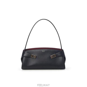 26FW 살바토레 페라가모 숄더백 21A712 795208001 BLACK
