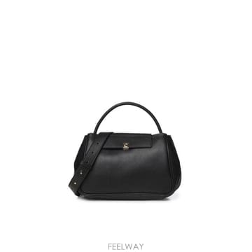 COCCINELLE 26FW ��ġ�ڸ� ���� E1V60180201 001 BLACK26FW ��ġ�ڸ� ���� E1V60180201 001 BLACK