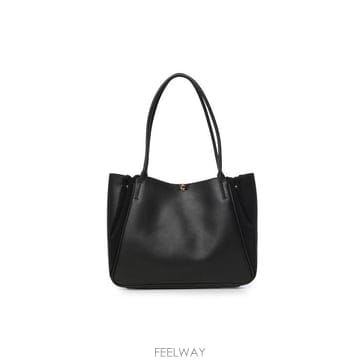 26FW 코치넬리 숄더백 E1V60110101 001 BLACK