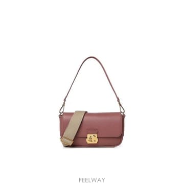 COCCINELLE 26FW ��ġ�ڸ� ����� E1U4K120201 P55 Winter rose26FW ��ġ�ڸ� ����� E1U4K120201 P55 Winter rose