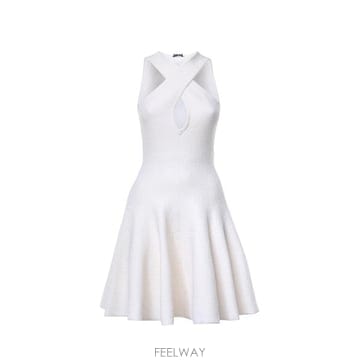Alaia 26FW �˶��̾� �� ���ǽ� AA9R3116K212D 054 BLANC NATUREL26FW �˶��̾� �� ���ǽ� AA9R3116K212D 054 BLANC NATURE
