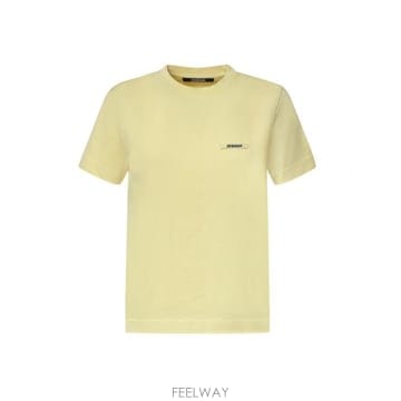 Jacquemus 26FW ��ũ���� �׷α׷� �ΰ� �ڽ����� Ƽ���� TSW00550AJ00029 205 PALE YELLOW26FW ��ũ���� �׷α׷� �ΰ� �ڽ����� Ƽ���� TSW00550AJ