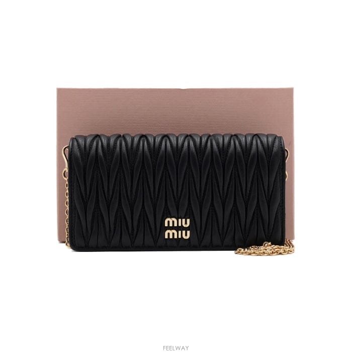 Miu Miu �̿�̿� 5ZH178 ��Ʋ�� ���� ���� ����ü�� �����̽� ����� �� ũ�ν���aa67393�̿�̿� 5ZH178 ��Ʋ�� ���� ���� ����ü�� �����̽� 