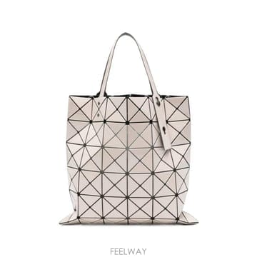 Issey Miyake 26FW �ٿ��ٿ� ��Ʈ�� BB68AG053 40 BEIGE26FW �ٿ��ٿ� ��Ʈ�� BB68AG053 40 BEIGE