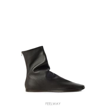  flat Glove ankle boots in shiny nappa lambskin 122088066583