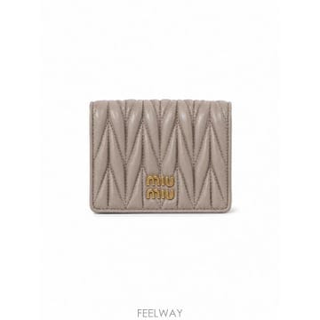 Miu Miu 26FW �̿�̿� MINUTERIA MATELASSEMIU 5MV204AFPPF0D32 TP58137147126FW �̿�̿� MINUTERIA MATELASSEMIU 5MV204AFPPF0D32 T
