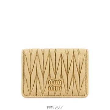 Miu Miu 25SS �̿�̿� Pastel ���ο� nappa ���� ī�� Ȧ�� 5MC103AFPPF0K57 TP58137625SS �̿�̿� Pastel ���ο� nappa ���� ī�� Ȧ�� 5MC10