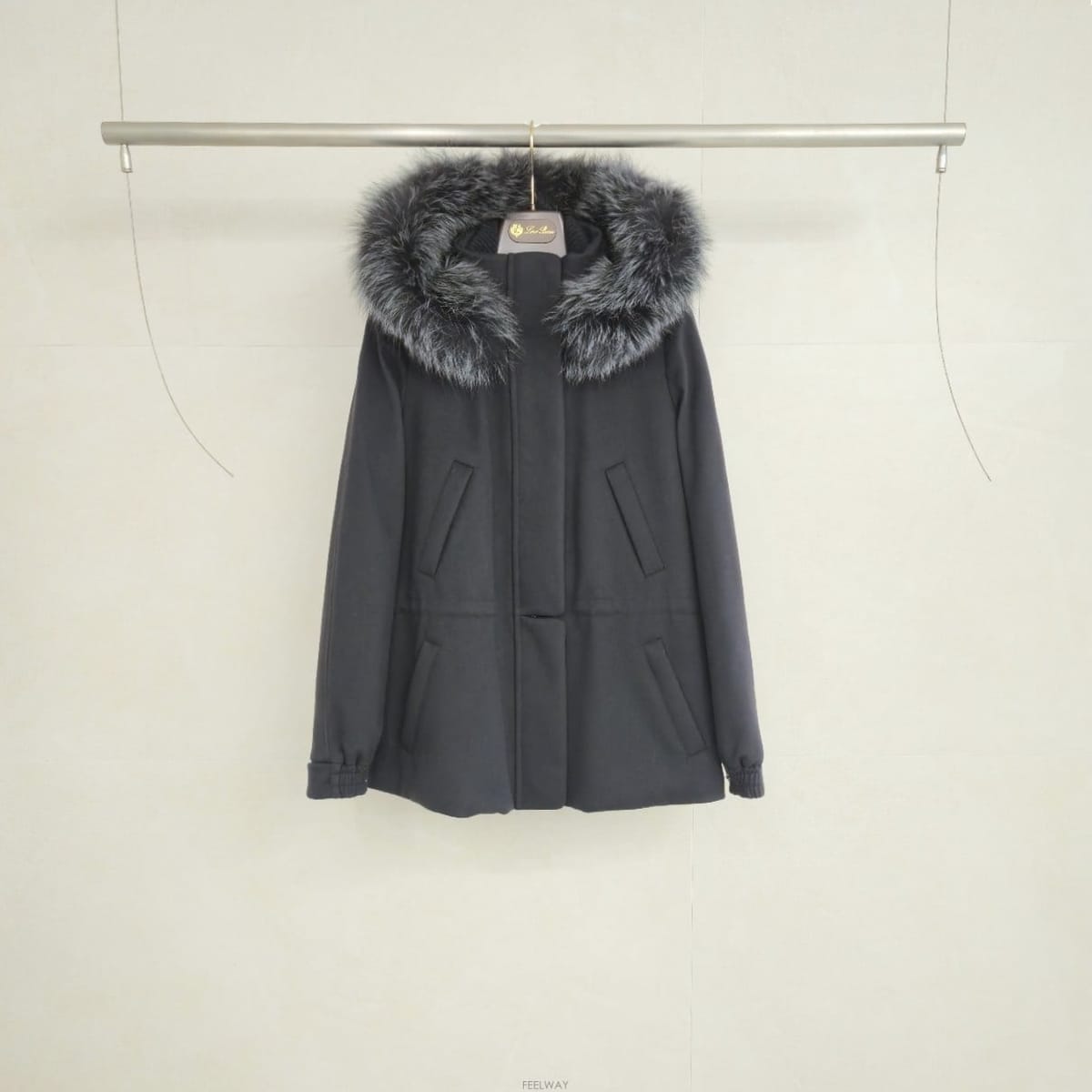 Loro Piana �η��ǾƳ� ĳ�ù̾� ���̼��� ���� �е� 36�η��ǾƳ� ĳ�ù̾� ���̼��� ���� �е� 36