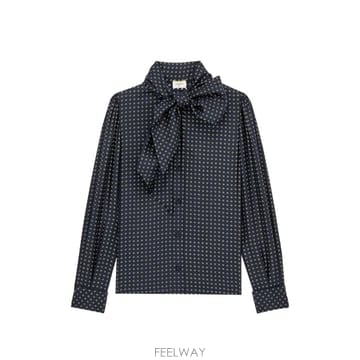 Saint Laurent 26 FW ���ζ� ������ ����Ʈ Ǫ�ú��� ����콺 867750Y6K12 TP45539352526 FW ���ζ� ������ ����Ʈ Ǫ�ú��� ����콺 867750Y6K