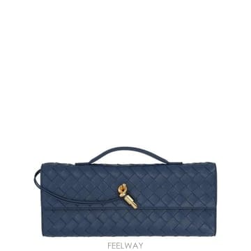 Bottega Veneta 26FW ���װ�����Ÿ �ȵ�Ƹ� Ŭ��ġ 741511 VCPP34020 BLUE26FW ���װ�����Ÿ �ȵ�Ƹ� Ŭ��ġ 741511 VCPP34020 BLU