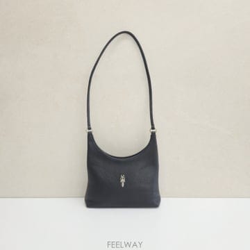 크롬하츠 비브 실버 대거 숄더백 블랙