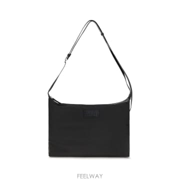 Maison Margiela [K68]�����Ľ� SB6WG0024P9062 T8013 ���� ũ�ν��� ����� �޽����� Numeric nylo[K68]�����Ľ� SB6WG0024P9062 T8013 ���� ũ�ν��� ���