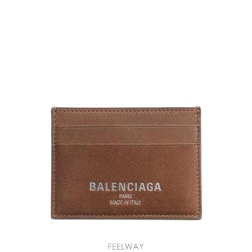Balenciaga 26 FW �߷��þư� ĳ���� ī��Ȧ�� 8066372ACLW2247 TP45712840626 FW �߷��þư� ĳ���� ī��Ȧ�� 8066372ACLW2247 TP457