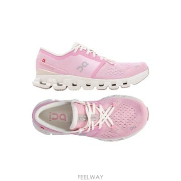 On Running �·��� 26FW ���� Ŭ����X4 ���� ����Ŀ�� ��Ż���� 3WE30073561�·��� 26FW ���� Ŭ����X4 ���� ����Ŀ�� ��Ż���� 3WE
