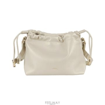 A.P.C. ����� 26SS �ϳ� NINON �̴� ũ�ν��� ����� PUAAT F61582 RAN����� 26SS �ϳ� NINON �̴� ũ�ν��� ����� PUAAT F615