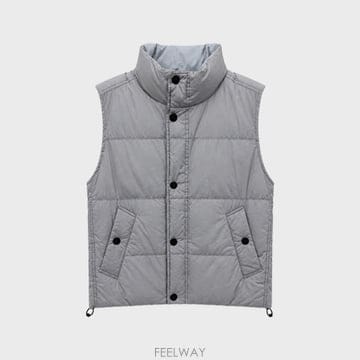 [스톤아일랜드] 26FW 와펜패치 가먼트다이드 크링클랩스 패딩 베스트 그레이 남성 베스트 L2S15G1000