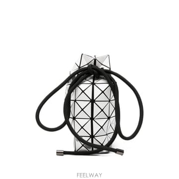 Issey Miyake [P13]BAOBAO ISSEY MIYAKE BB68AG53101 ���� ��Ŷ�� ����� ũ�ν��� ��Ʈ�� ���۹�[P13]BAOBAO ISSEY MIYAKE BB68AG53101 ���� ��Ŷ�� ���