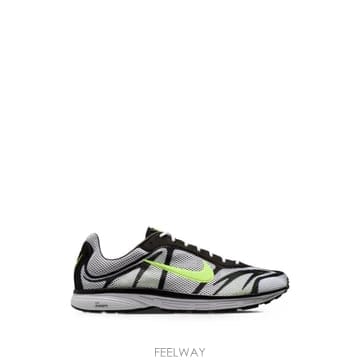 26 FW 나이키 줌 스트릭 3 스니커즈 IQ8012 TP456106093
