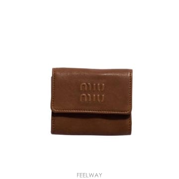 Miu Miu �δ��� MIU MIU �̿�̿� ���� ī�� �����δ��� MIU MIU �̿�̿� ���� ī�� ����
