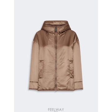 Max Mara 26FW �������� ��ť�� Ŭ���� �߼� �е� �ӵ� 02026FW �������� ��ť�� Ŭ���� �߼� �е� �ӵ� 020