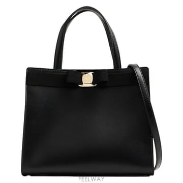 Ferragamo 26FW ��󰡸� �ٶ� ���� ��Ʈ�� 21I290 73405826FW ��󰡸� �ٶ� ���� ��Ʈ�� 21I290 734058