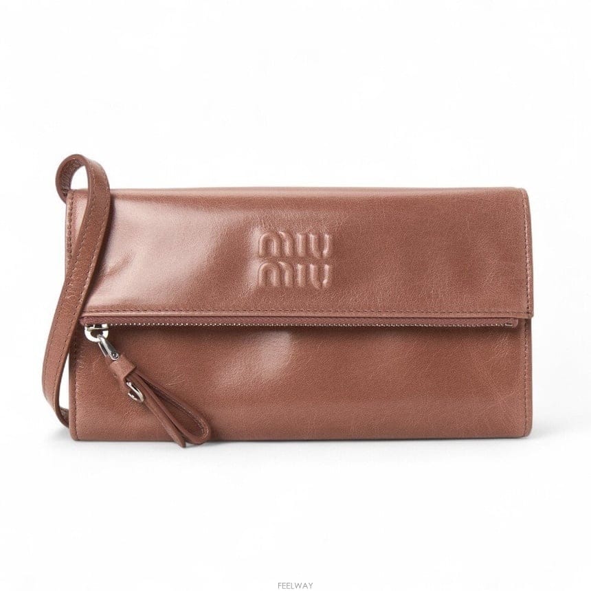 Miu Miu [�񿣺��ǰ��] MIU MIU �̿�̿� ���� ��� ��Ʈ�� �Ŀ�ġ ũ�ν���[�񿣺��ǰ��] MIU MIU �̿�̿� ���� ��� ��Ʈ�� �Ŀ�