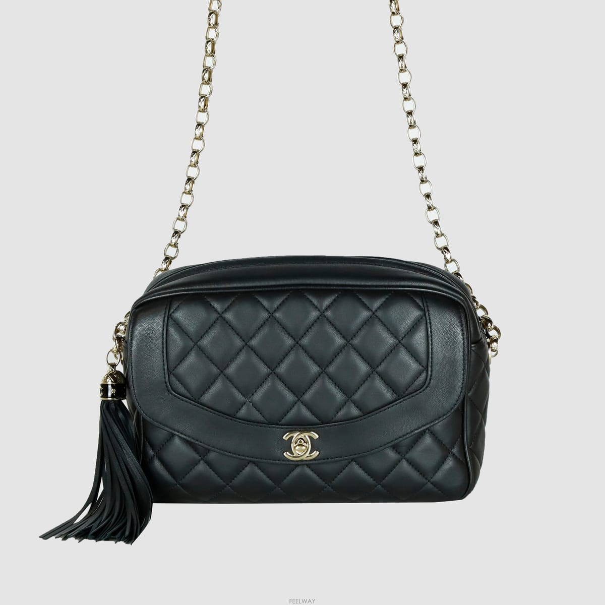 CHANEL [�Ƹ�����]���� �׽� ī�޶� ����� ũ�ν���[�Ƹ�����]���� �׽� ī�޶� ����� ũ�ν���