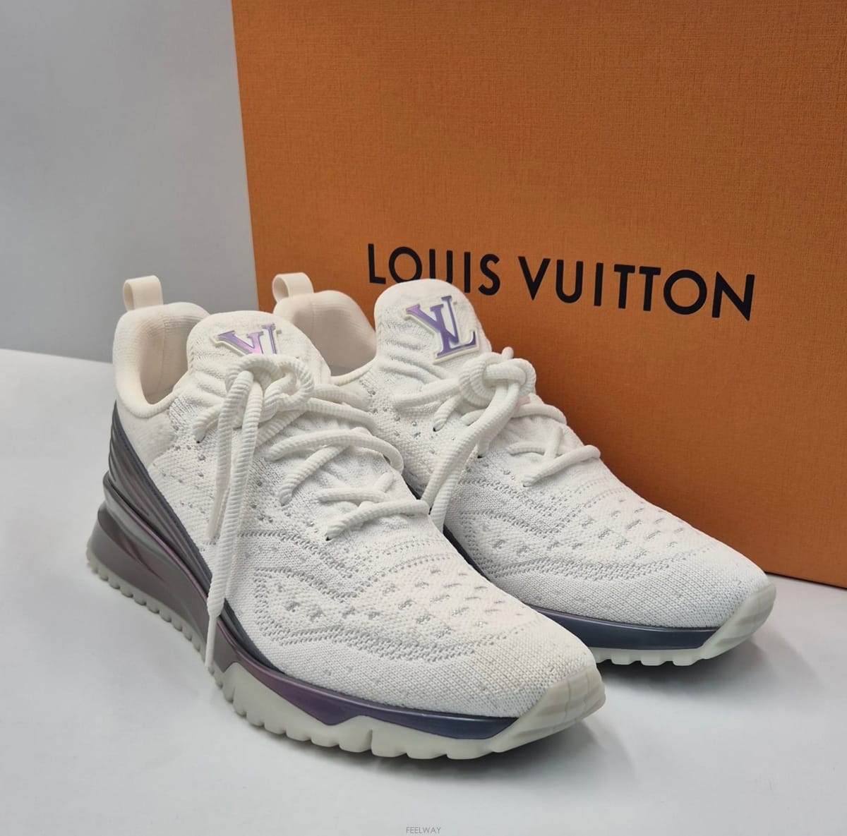 Louis Vuitton ���̺��� VNR ����ȭ 6 1/2 (255)���̺��� VNR ����ȭ 6 1/2 (255)