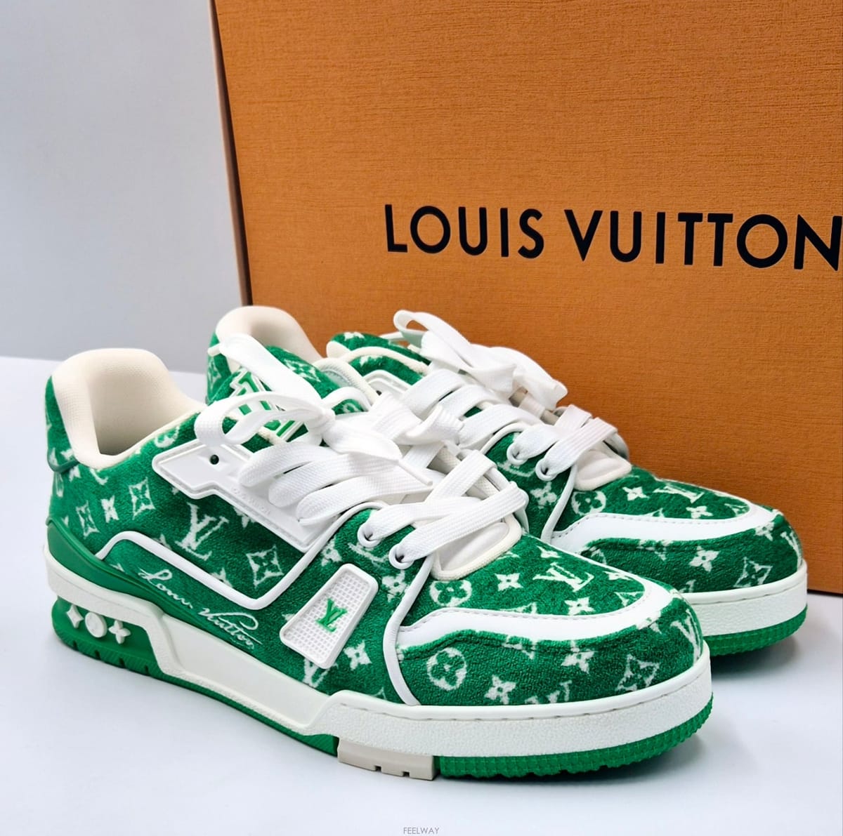 Louis Vuitton ���̺��� LV Ʈ���̳� �ؽ�Ÿ�� ���� �׸� ����Ŀ�� ������ 6 1/2���̺��� LV Ʈ���̳� �ؽ�Ÿ�� ���� �׸� ����Ŀ�� ����