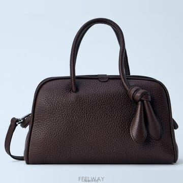 26 FW 자크뮈스 Le Petit Turismo 쁘띠 투리스모 25EBAW00416AC03A03 880