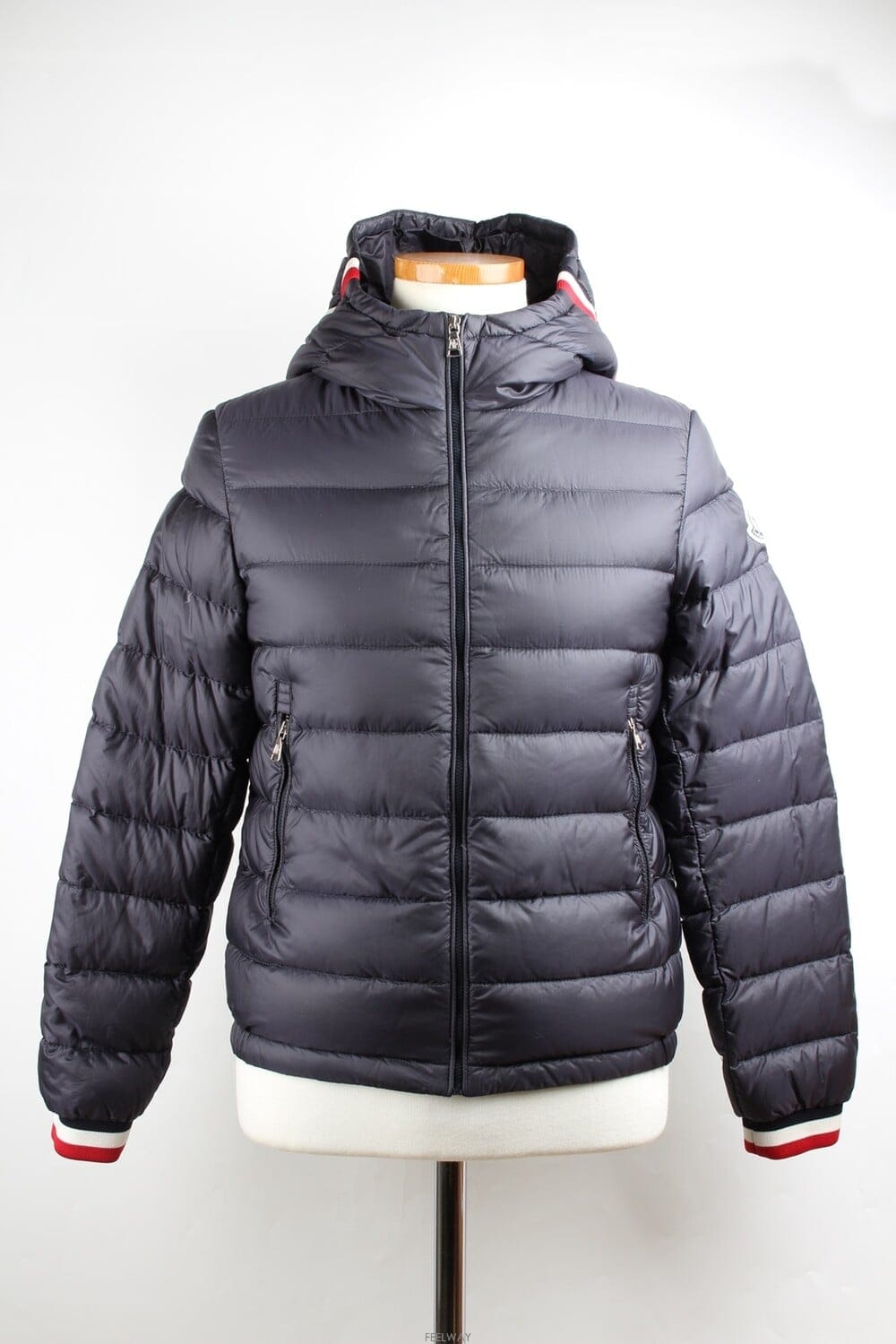 Moncler ��Ŭ���� Ű�� ���� �Ｑ �е� ���̺� 12A��Ŭ���� Ű�� ���� �Ｑ �е� ���̺� 12A