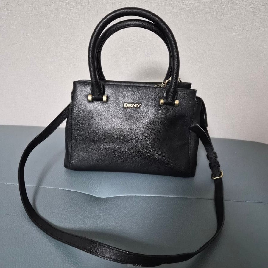 DKNY DKNY ���ǾƳ� �̴Ϲ� ��Ʈ�� ũ�ν��� ����-527DKNY ���ǾƳ� �̴Ϲ� ��Ʈ�� ũ�ν��� ����-527