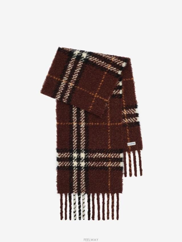 Burberry 26FW ������ üũ ��Ŭ�� �ΰ� ��ī�� ���÷� [M] 8130478 C365226FW ������ üũ ��Ŭ�� �ΰ� ��ī�� ���÷� [M] 8130478