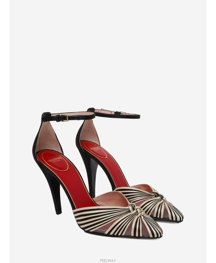 Valentino 26FW �߷�Ƽ�� ��ƾ Annine ������ ���� [M] 9W2S0PM1 JEU 1ZZ26FW �߷�Ƽ�� ��ƾ Annine ������ ���� [M] 9W2S0PM1 JEU