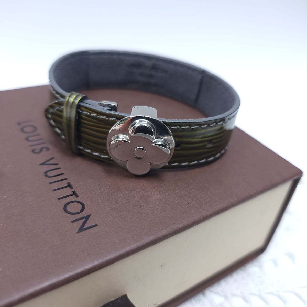 Louis Vuitton LOUIS VUITTON ���̺��� ���� ������ ����� ���� �극�̽��� A952LOUIS VUITTON ���̺��� ���� ������ ����� ���� �극��