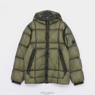 CP company CP���۴�Ű�� 26FW ������� DD�� �ĵ� �е� ���� ���� 21CKOW083C 00L3AB1 627/12ACP���۴�Ű�� 26FW ������� DD�� �ĵ� �е� ���� ���� 21