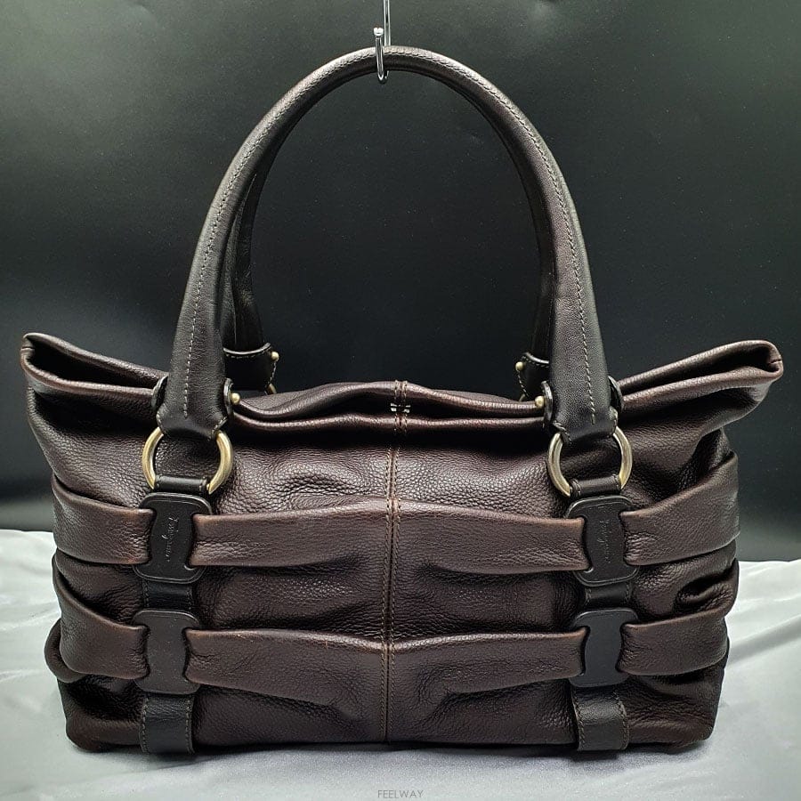 Ferragamo ��󰡸� ���� ���� �ָ������� ���Ÿ� ��Ʈ�� �߰� ���� ���ǾƳ���󰡸� ���� ���� �ָ������� ���Ÿ� ��Ʈ�� �߰� ��