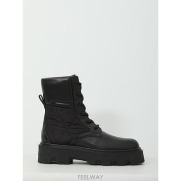 26FW Moncler Aurea Waterproof Combat 부츠 L209B4F00040M9934999