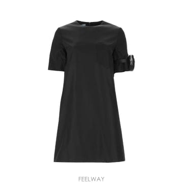 PRADA [X45]����� 230620S2011WQ8 F0002 ���� ���ǽ� �� �̵� �̴� �巹�� Black re ny[X45]����� 230620S2011WQ8 F0002 ���� ���ǽ� �� �̵� 