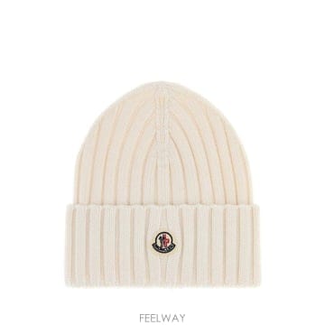 Moncler Ribbed 니트  화이트 color  Front Moncler 로고  L20933B00036