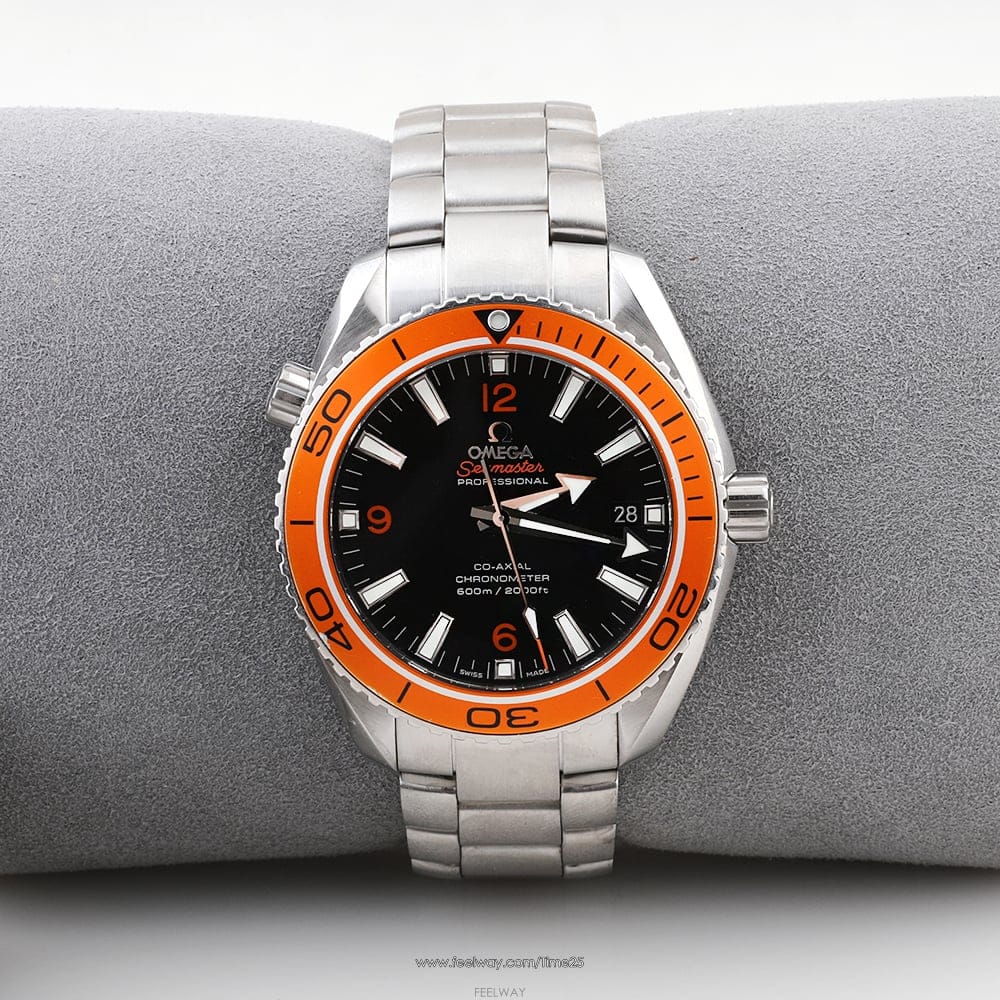OMEGA ���ް� �������� �÷��� ���� 600m ���������� ���� �ð� 232.30.42.21.01.002���ް� �������� �÷��� ���� 600m ���������� ���� �ð� 