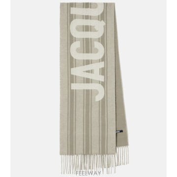 Jacquemus ������� ��ũ���� �ΰ� ������ ���� �� ��ī��������� ��ũ���� �ΰ� ������ ���� �� ��ī��
