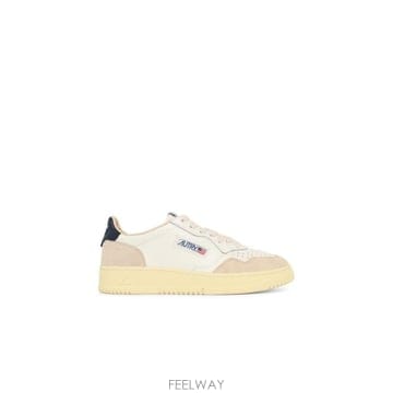 26FW 오트리 메달리스트 로우 스니커즈 AULMLS28 White