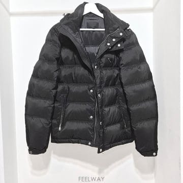 프라다 리나일론 구스다운 후드 패딩 점퍼 (SGH070) L643439